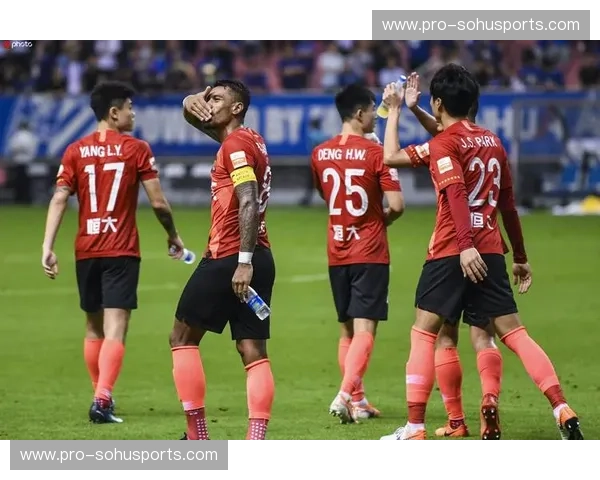 重温巅峰对决：恒大vs国安录像里藏着的中国足球黄金时代